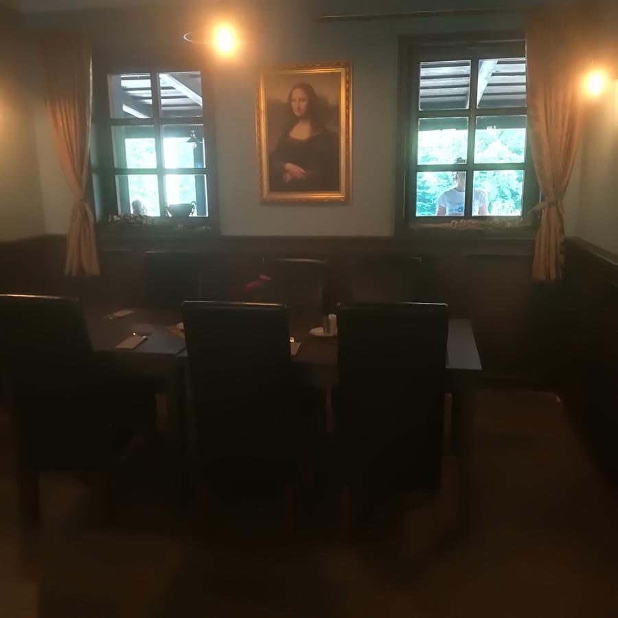 Penzion A Restauracia Hanisberg Krupina Exterior foto