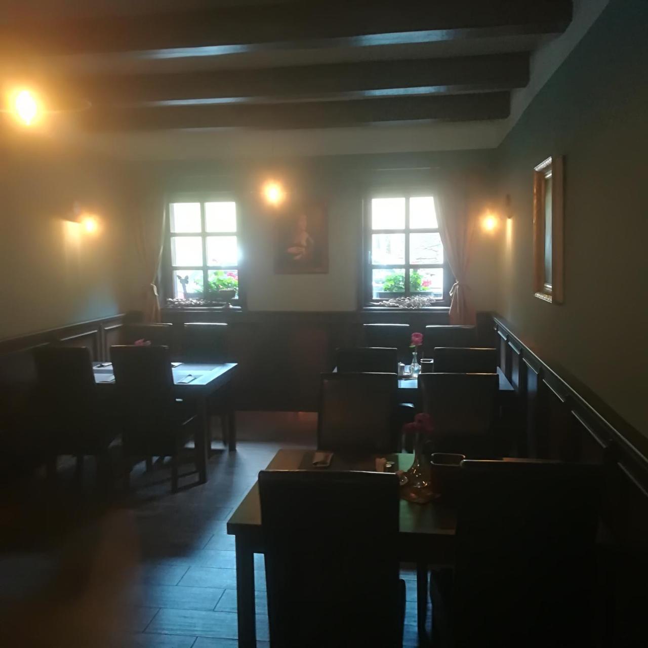 Penzion A Restauracia Hanisberg Krupina Exterior foto
